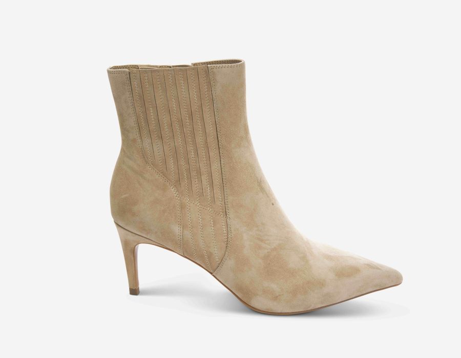 VANELI Dearan ankle boot in Camel Suede