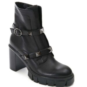 VANELi DAVY lug sole boot with pyramid-studded straps in black nappa