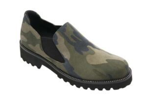 Zivana water resistant shoe